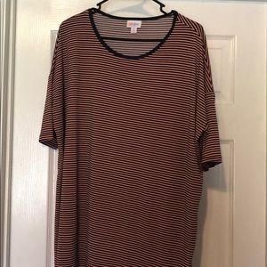 Medium valentine Lularoe Irma